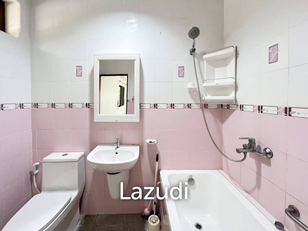3 bed 3 bath pool villa in Nong Khae Hua Hin