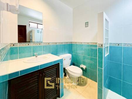 Proche de la ville / piscine privée / 3 chambres + 3 salles de bain