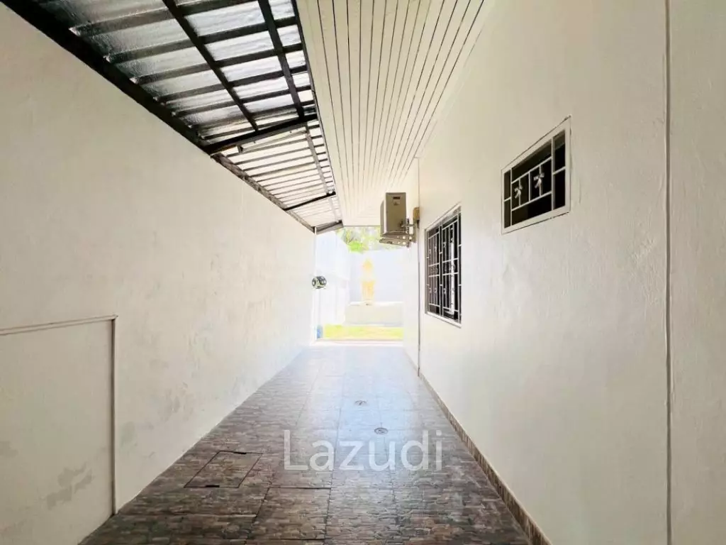 3 bed 3 bath pool villa in Nong Khae Hua Hin