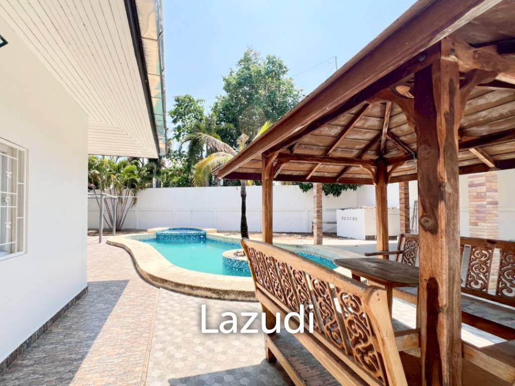 3 bed 3 bath pool villa in Nong Khae Hua Hin