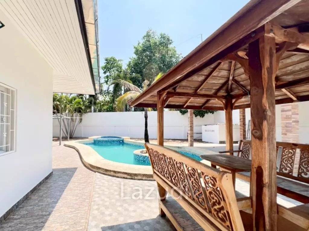 3 bed 3 bath pool villa in Nong Khae Hua Hin