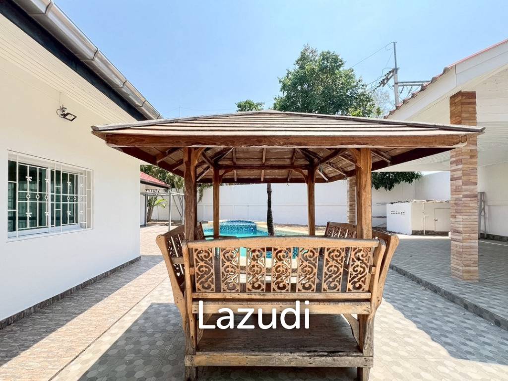 3 bed 3 bath pool villa in Nong Khae Hua Hin