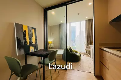 28 sqm Noble Around 33 Condo on 9th Floor in Khlong Tan Nuea, Bangkok
