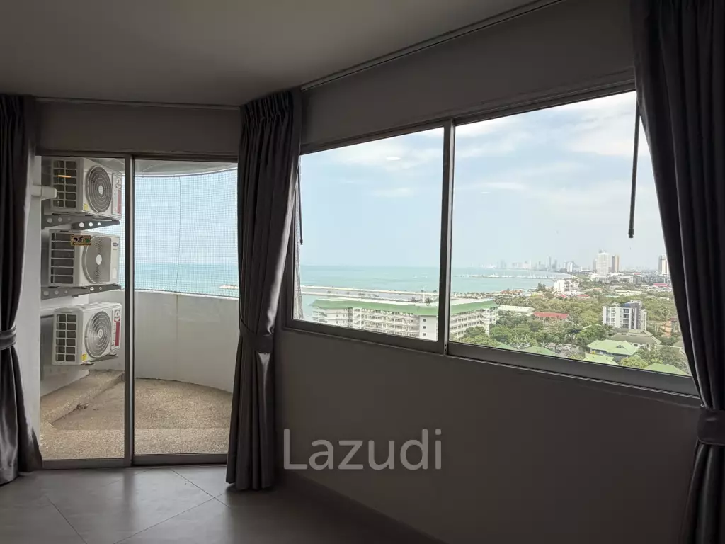 Newly Renovated 2-Bedroom Grandview Jomtien