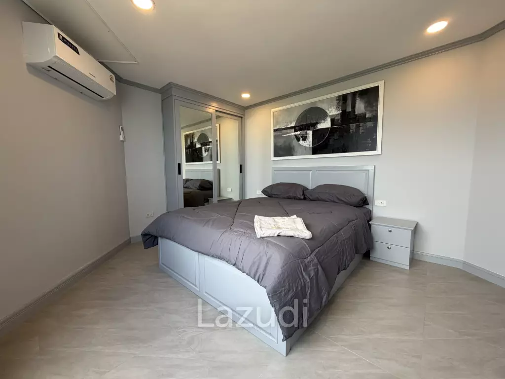 Newly Renovated 2-Bedroom Grandview Jomtien