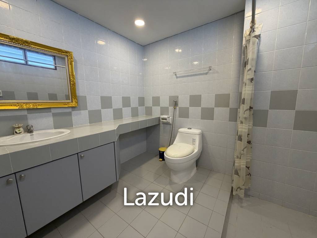Newly Renovated 2-Bedroom Grandview Jomtien