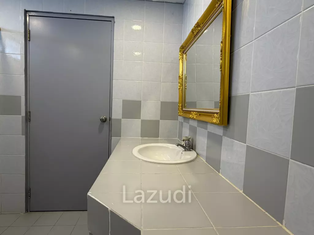 Newly Renovated 2-Bedroom Grandview Jomtien
