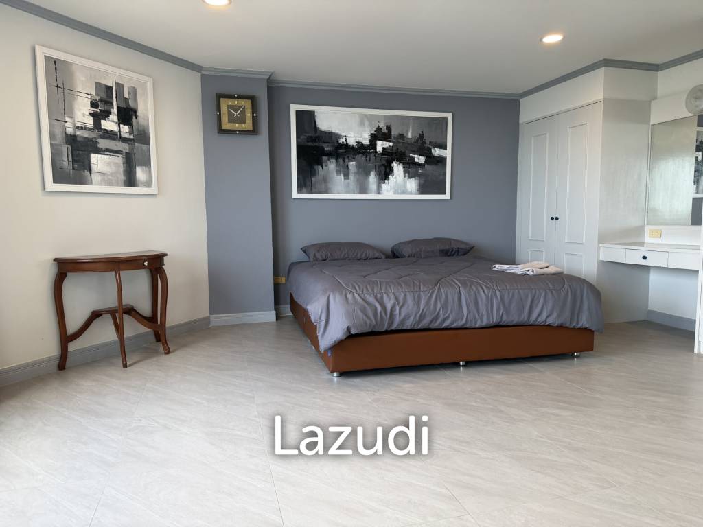 Newly Renovated 2-Bedroom Grandview Jomtien