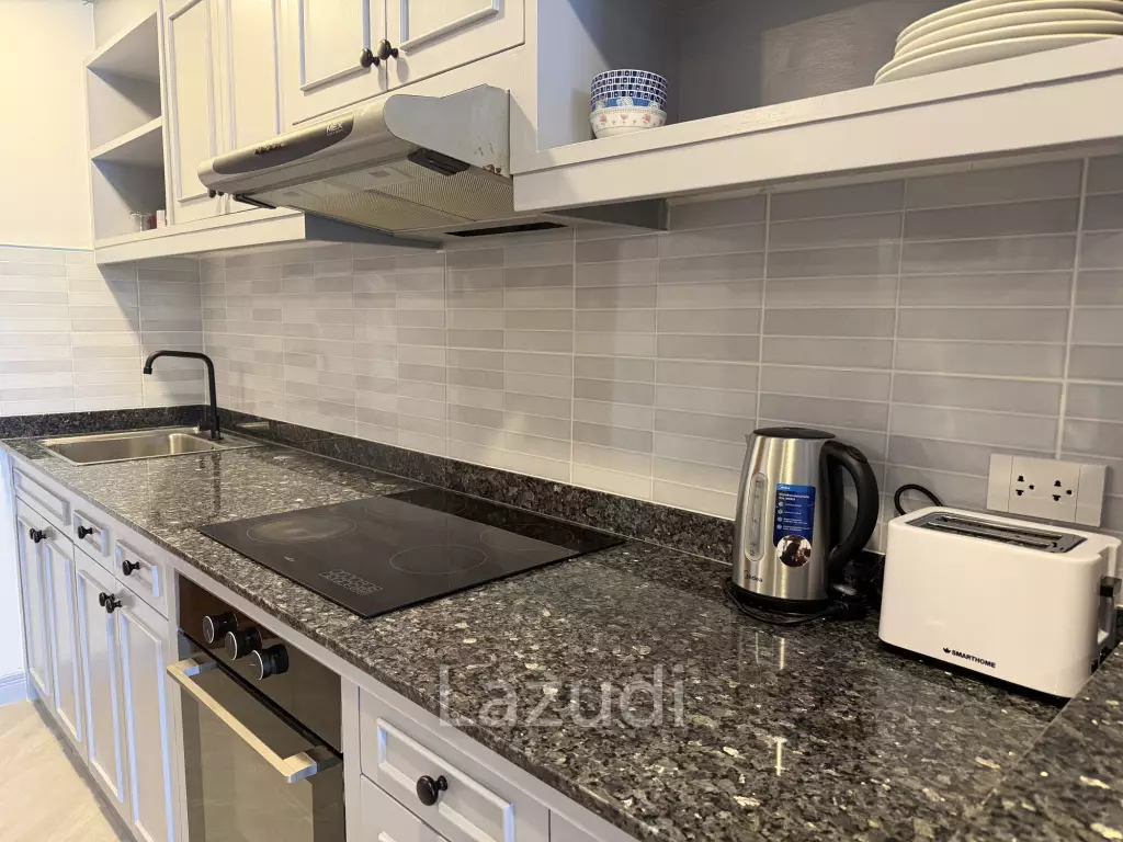 Newly Renovated 2-Bedroom Grandview Jomtien