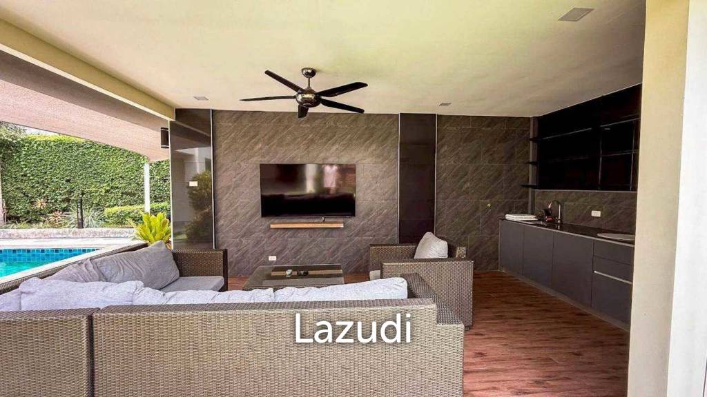 Large 5-Bedroom House for Rent Greenfield Villa