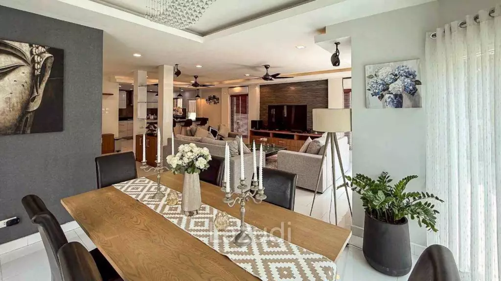 Large 5-Bedroom House for Rent Greenfield Villa
