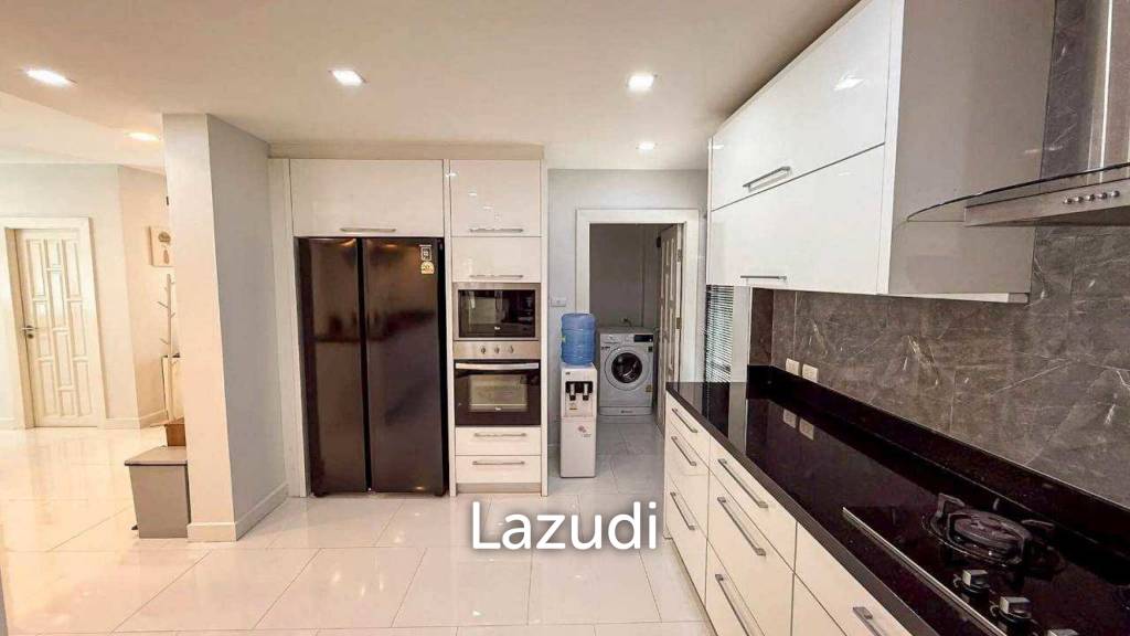 Large 5-Bedroom House for Rent Greenfield Villa