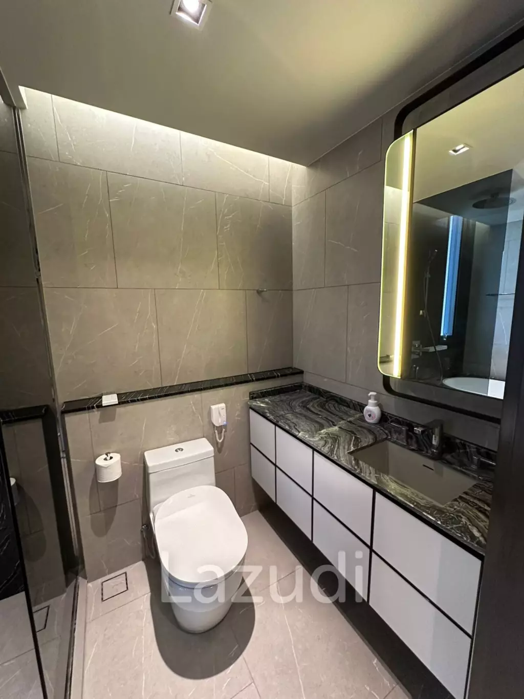 72 sqm 2 Bed Condo at The Reserve 61 Hideaway Bangkok