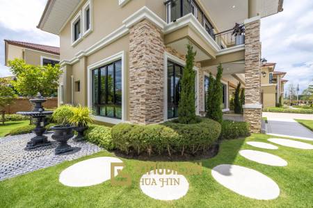 Villa Rossella – Villa au style européen avec 4 chambres et piscine dans le lac Supalai Lagoon