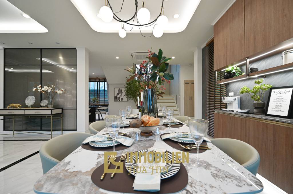 Villa Rossella – Villa au style européen avec 4 chambres et piscine dans le lac Supalai Lagoon