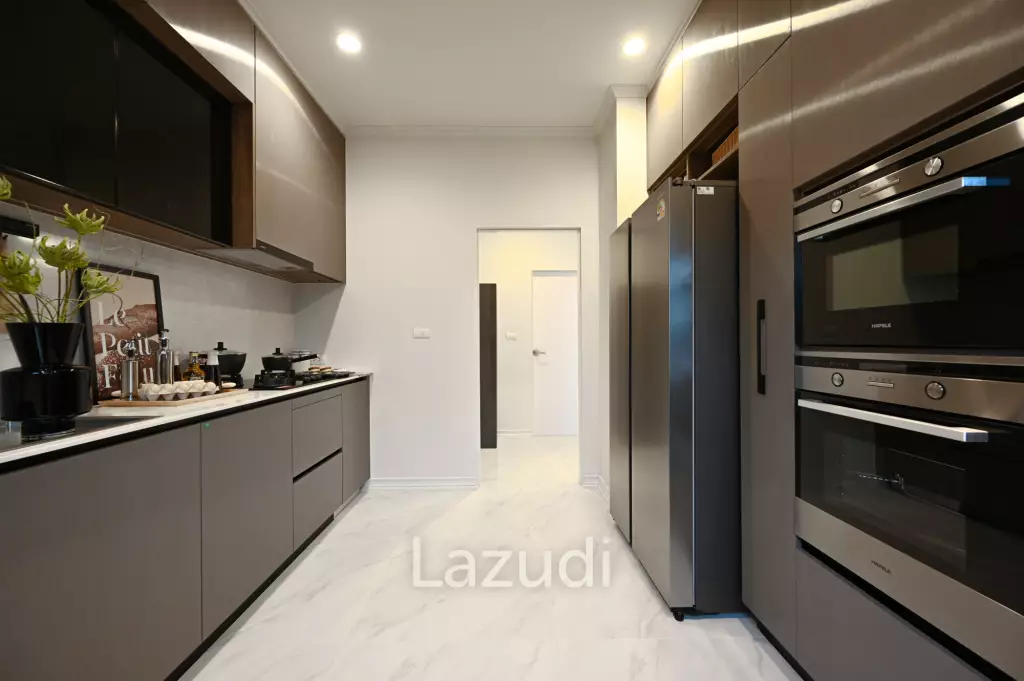 Villa Rossella - Classic European Design 4 Bed Villa with Pool in Supalai Lagoon