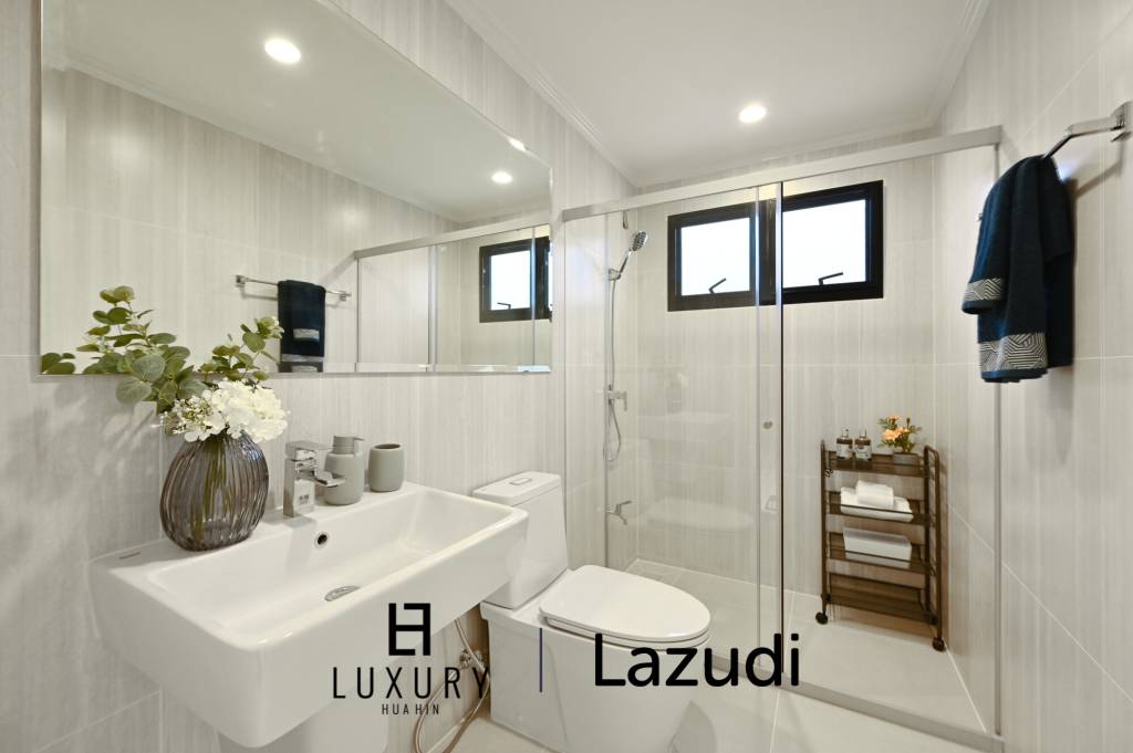 Villa Rossella – Villa im europäischen Stil mit 4 Schlafzimmern und Pool in der Supalai Lagoon Wohnanlage