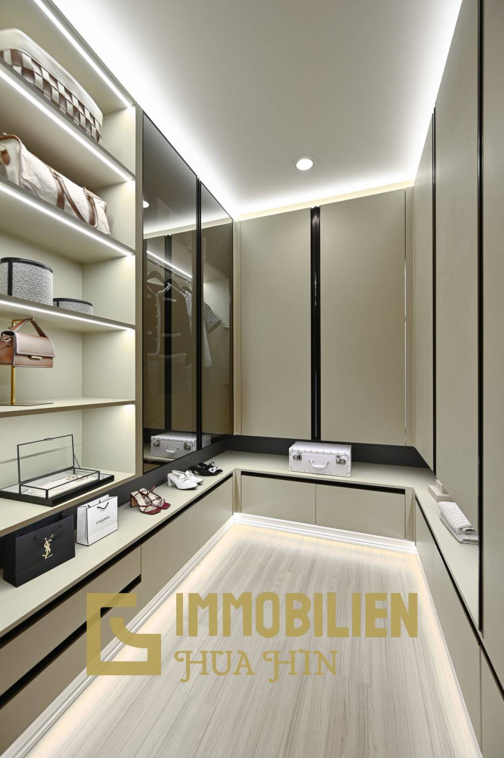 Villa Rossella – Villa au style européen avec 4 chambres et piscine dans le lac Supalai Lagoon