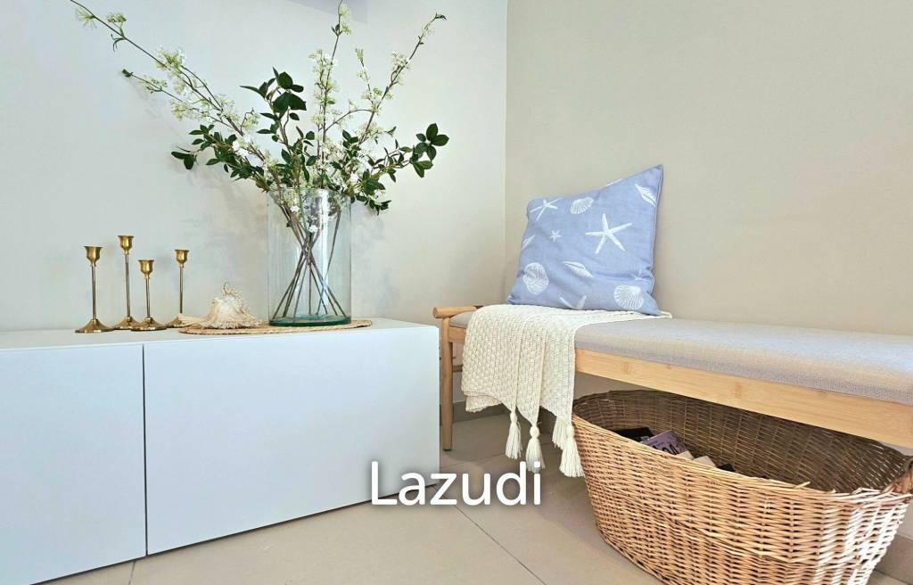 Newly Renovated Minimalist Studio at Unixx South Pattaya