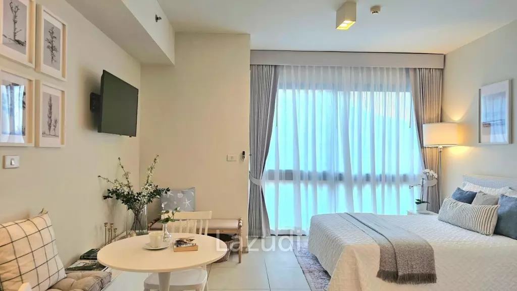 Newly Renovated Minimalist Studio at Unixx South Pattaya