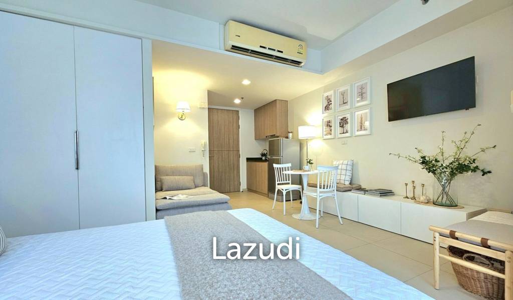 Newly Renovated Minimalist Studio at Unixx South Pattaya