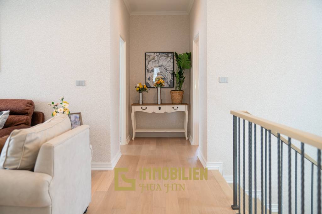 Villa Grosso – Villa de 295 m² avec 4 chambres dans le Supalai Lagoon Resort / Hua Hin