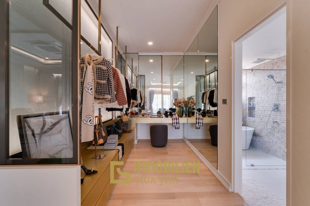 Villa Grosso – Villa de 295 m² avec 4 chambres dans le Supalai Lagoon Resort / Hua Hin