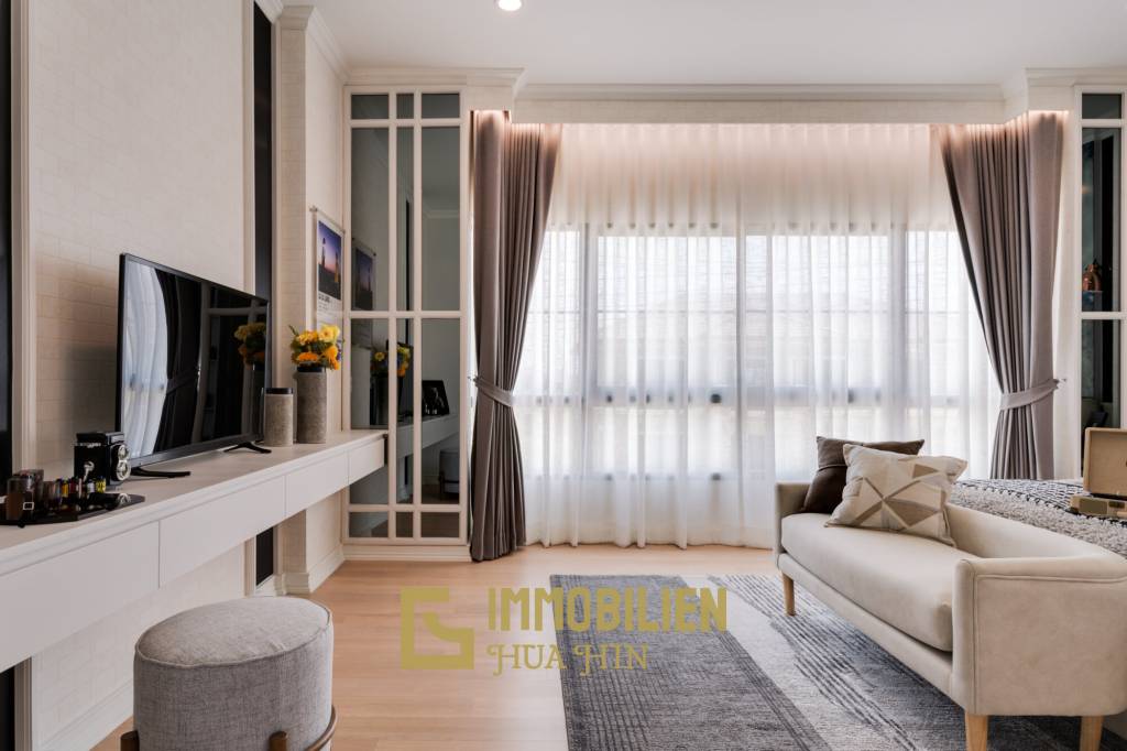 Villa Grosso – Villa de 295 m² avec 4 chambres dans le Supalai Lagoon Resort / Hua Hin