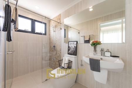 Villa Grosso – Villa de 295 m² avec 4 chambres dans le Supalai Lagoon Resort / Hua Hin