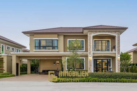 Villa Grosso – Villa de 295 m² avec 4 chambres dans le Supalai Lagoon Resort / Hua Hin