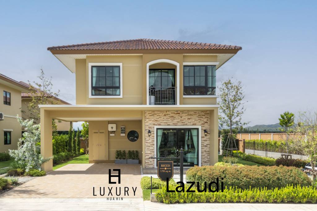 225 qm 4 Bett 3 Bad Villa Für Verkauf