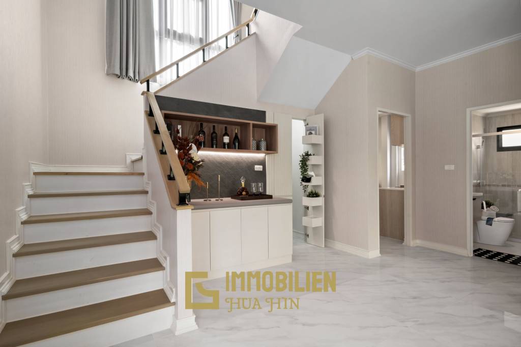 Villa Regina – Style européen classique : villa de 4 chambres dans le complexe Supalai Lagoon Resort, Hua Hin