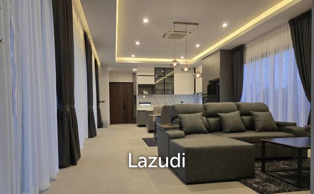 295 sqm Modern Courtyard Pool Villa in Hua Hin