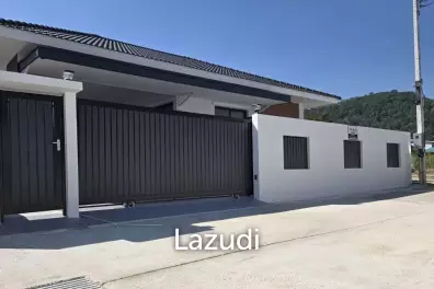 295 sqm Modern Courtyard Pool Villa in Hua Hin