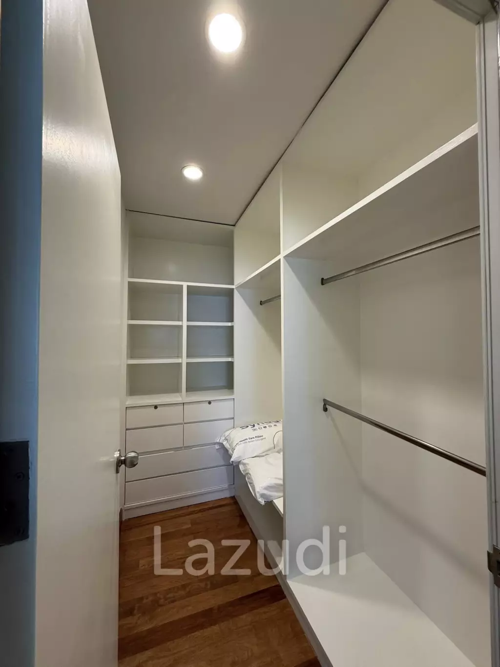 250 sqm Modern 3 Bed Detached Home with Pool in Khlong Tan Nuea Bangkok