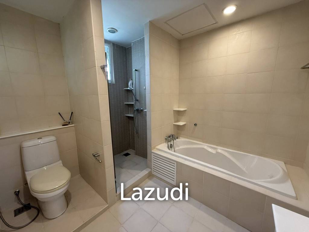 250 sqm Modern 3 Bed Detached Home with Pool in Khlong Tan Nuea Bangkok