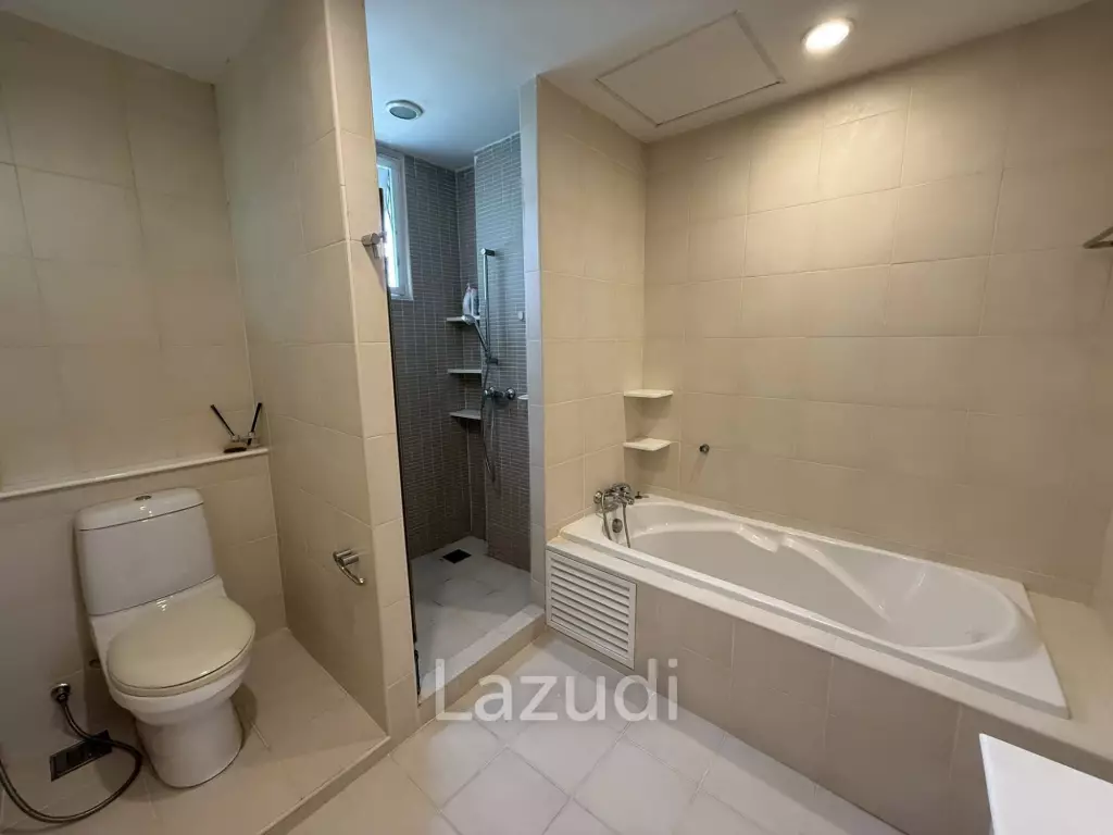 250 sqm Modern 3 Bed Detached Home with Pool in Khlong Tan Nuea Bangkok