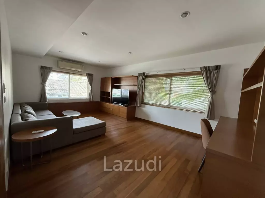250 sqm Modern 3 Bed Detached Home with Pool in Khlong Tan Nuea Bangkok