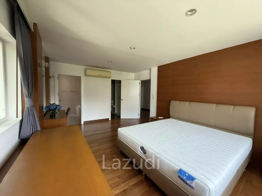 250 sqm Modern 3 Bed Detached Home with Pool in Khlong Tan Nuea Bangkok