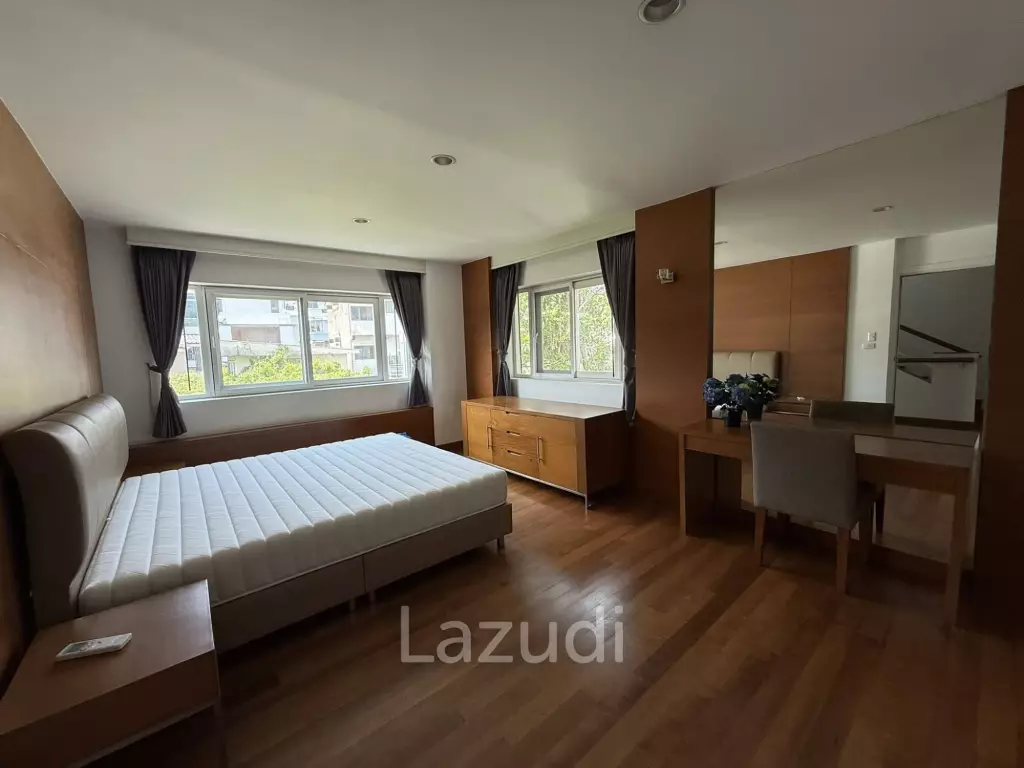 250 sqm Modern 3 Bed Detached Home with Pool in Khlong Tan Nuea Bangkok