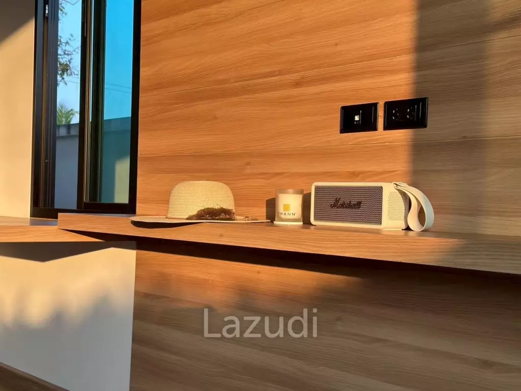 Modern 1 Bedroom Villa with Jacuzzi in Pran Buri