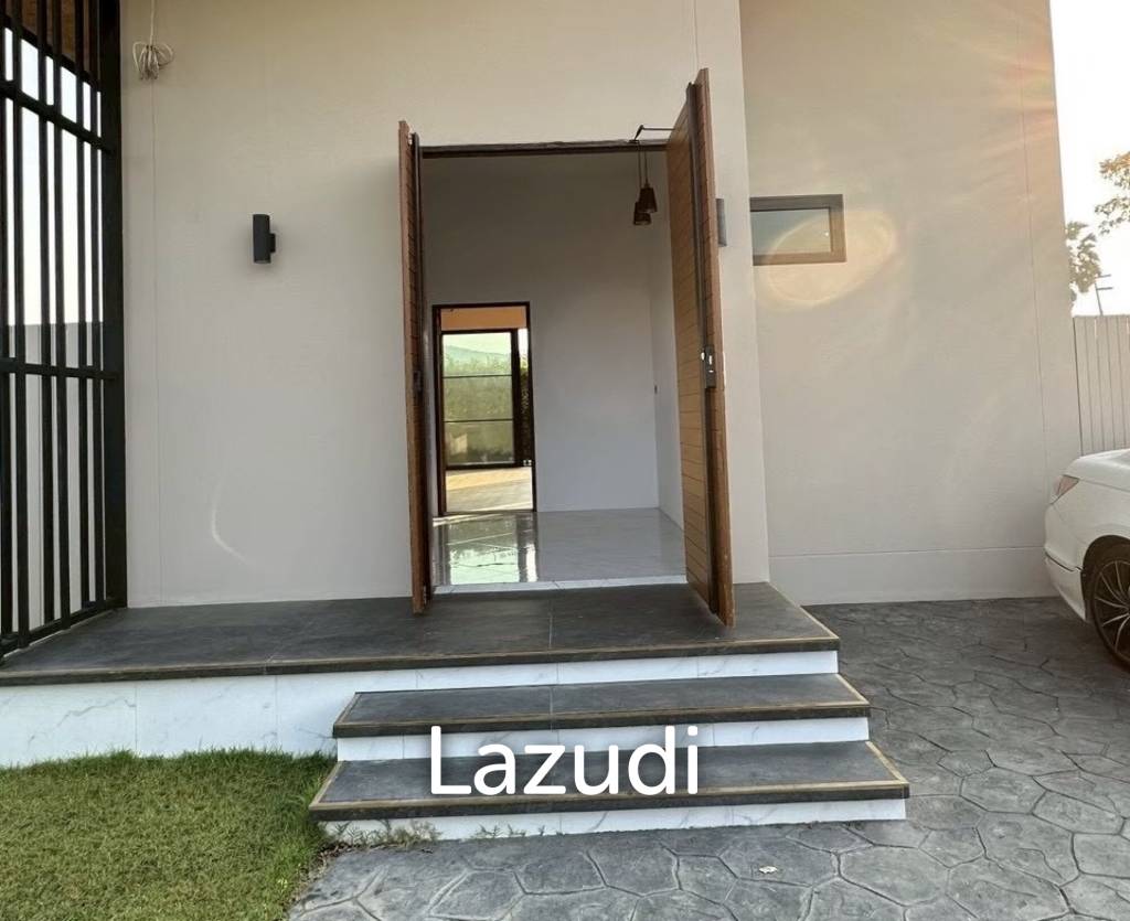 Modern 1 Bedroom Villa with Jacuzzi in Pran Buri
