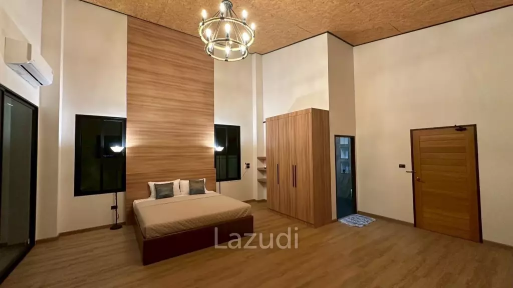 Modern 1 Bedroom Villa with Jacuzzi in Pran Buri