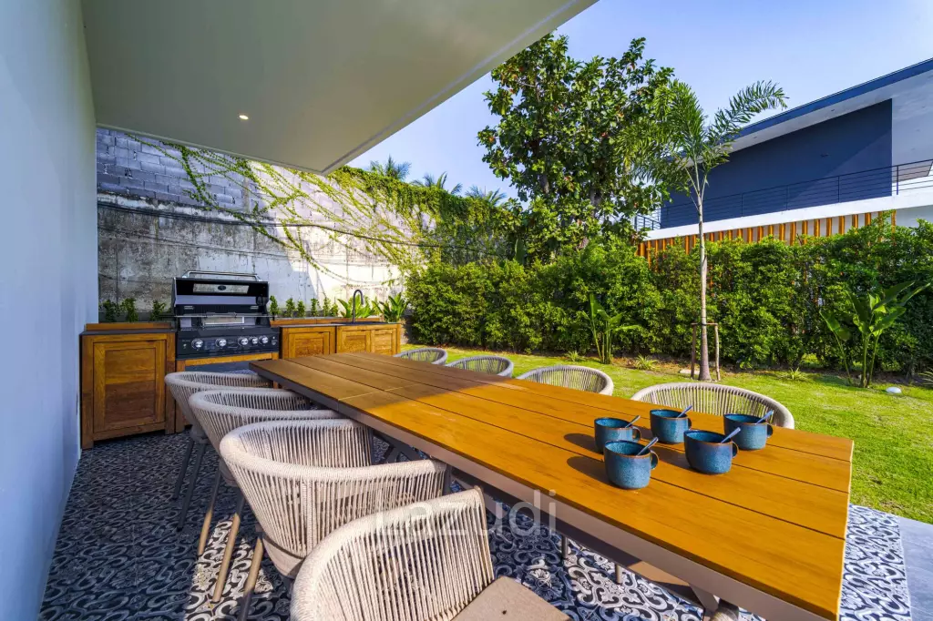 Luxury 5 Bedroom Pool Villa (KH-C2)