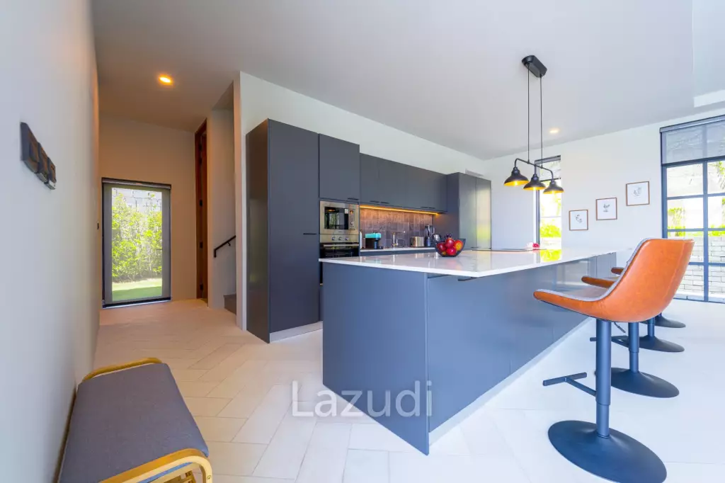 Luxury Large 3 Bedroom Pool Villa! (KH-C5)