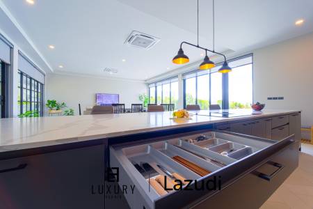 Luxury Large 3 Bedroom Pool Villa! (KH-C5)