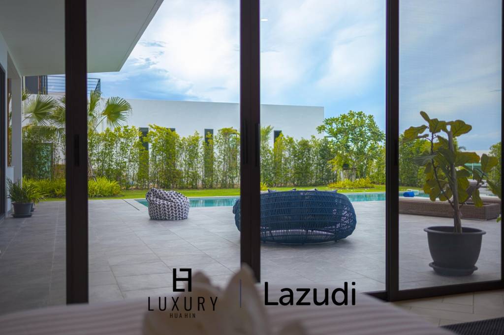 Luxury Large 3 Bedroom Pool Villa! (KH-C5)