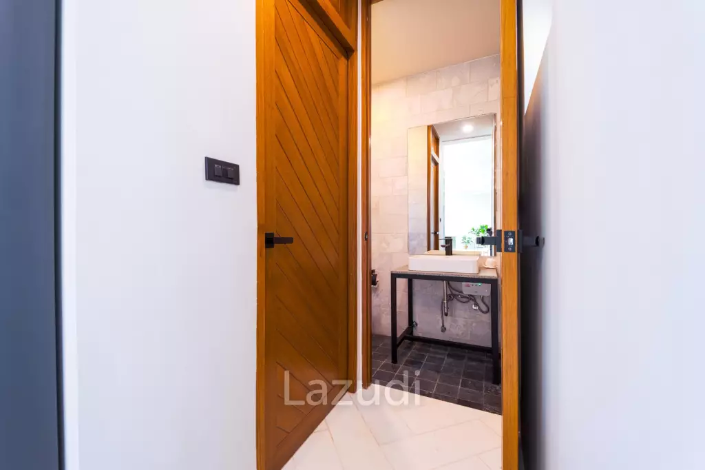 Luxury Large 3 Bedroom Pool Villa! (KH-C5)