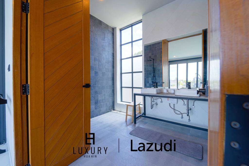 Luxury Large 3 Bedroom Pool Villa! (KH-C5)