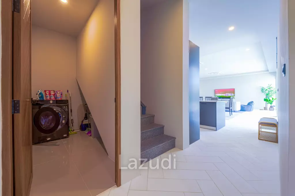 Luxury Large 3 Bedroom Pool Villa! (KH-C5)